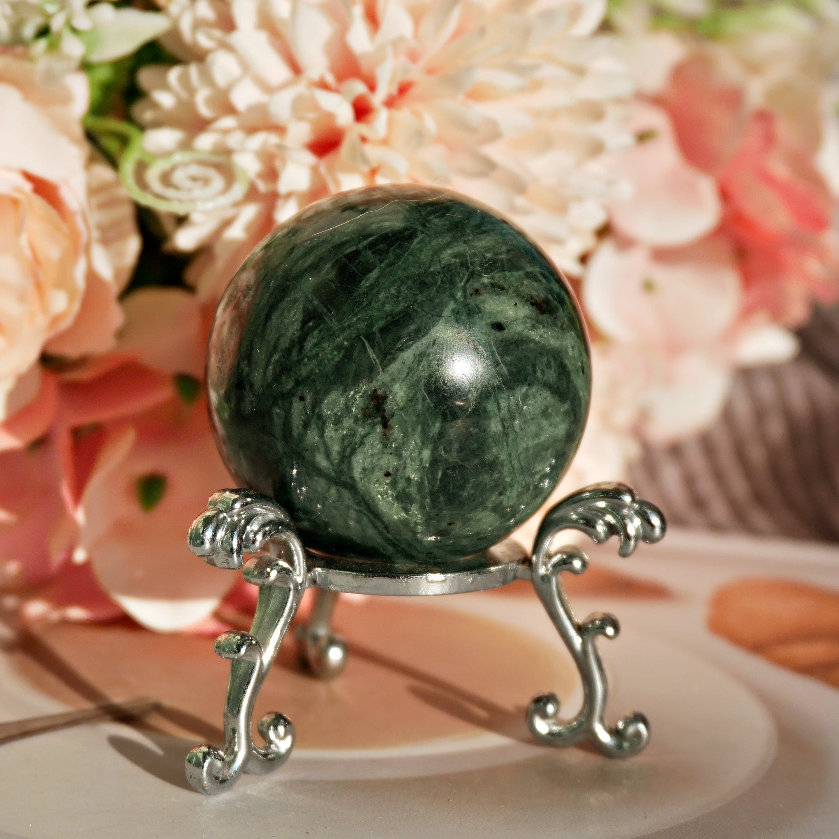 green jade ball Crystal Healing Crystal Meditation Reiki Home decor  Gifts