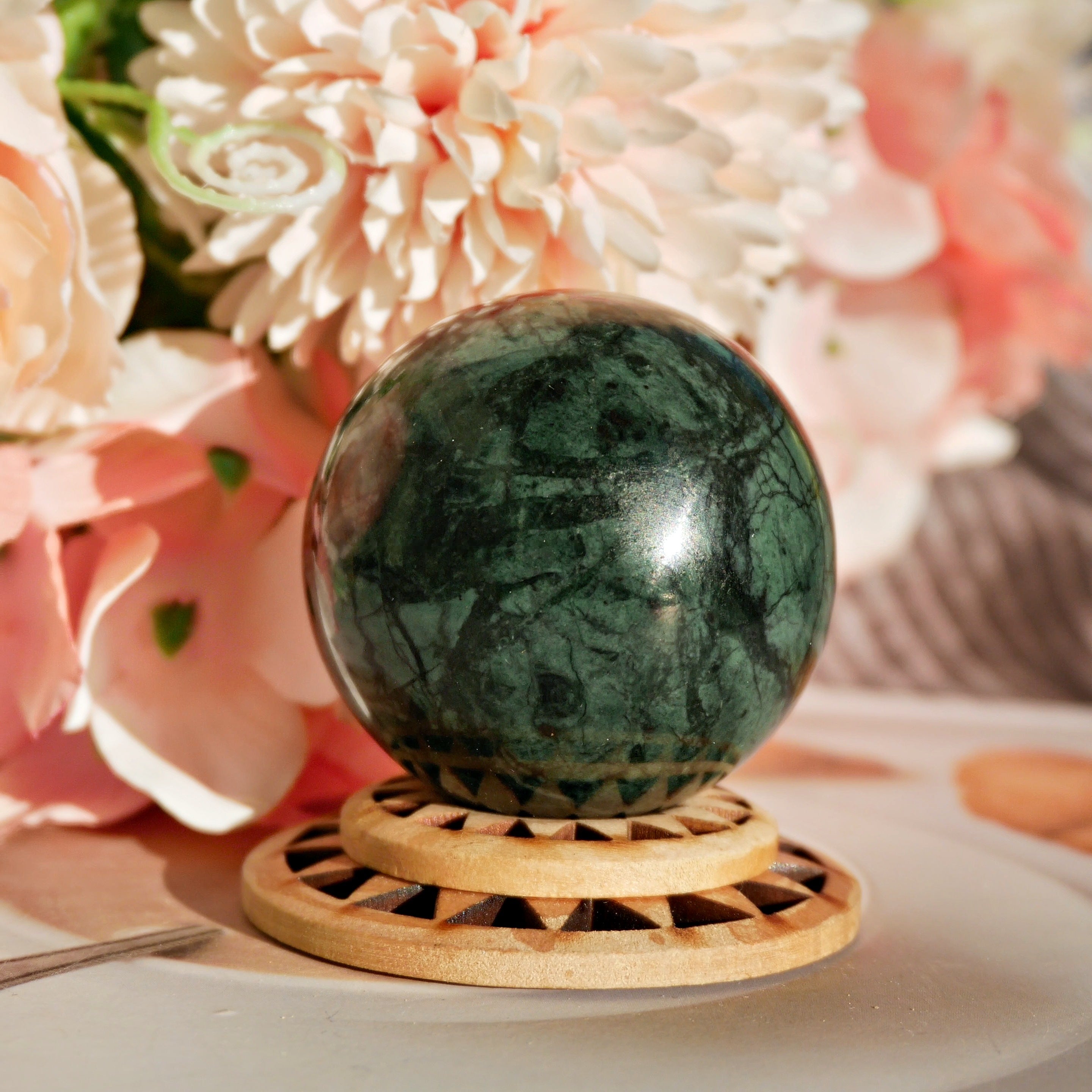 green jade ball Crystal Healing Crystal Meditation Reiki Home decor  Gifts